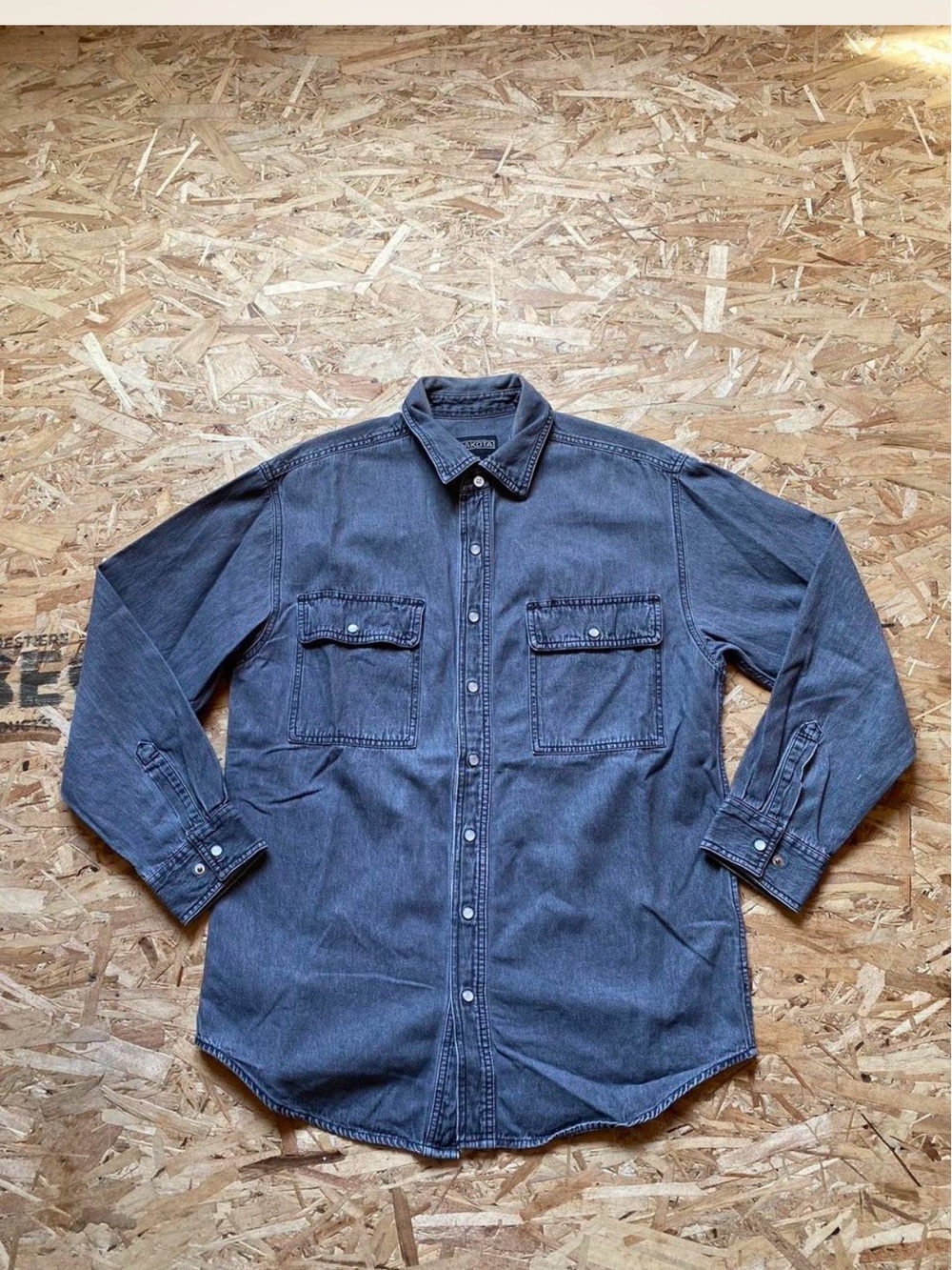 Men's Casual Dakota Button-Down Long-Sleeve Shirt in Dark Gray
